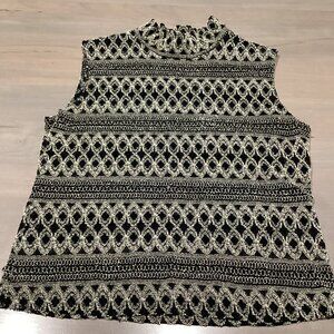 Black and Gold Mock Neck Sleeveless Shell - Large